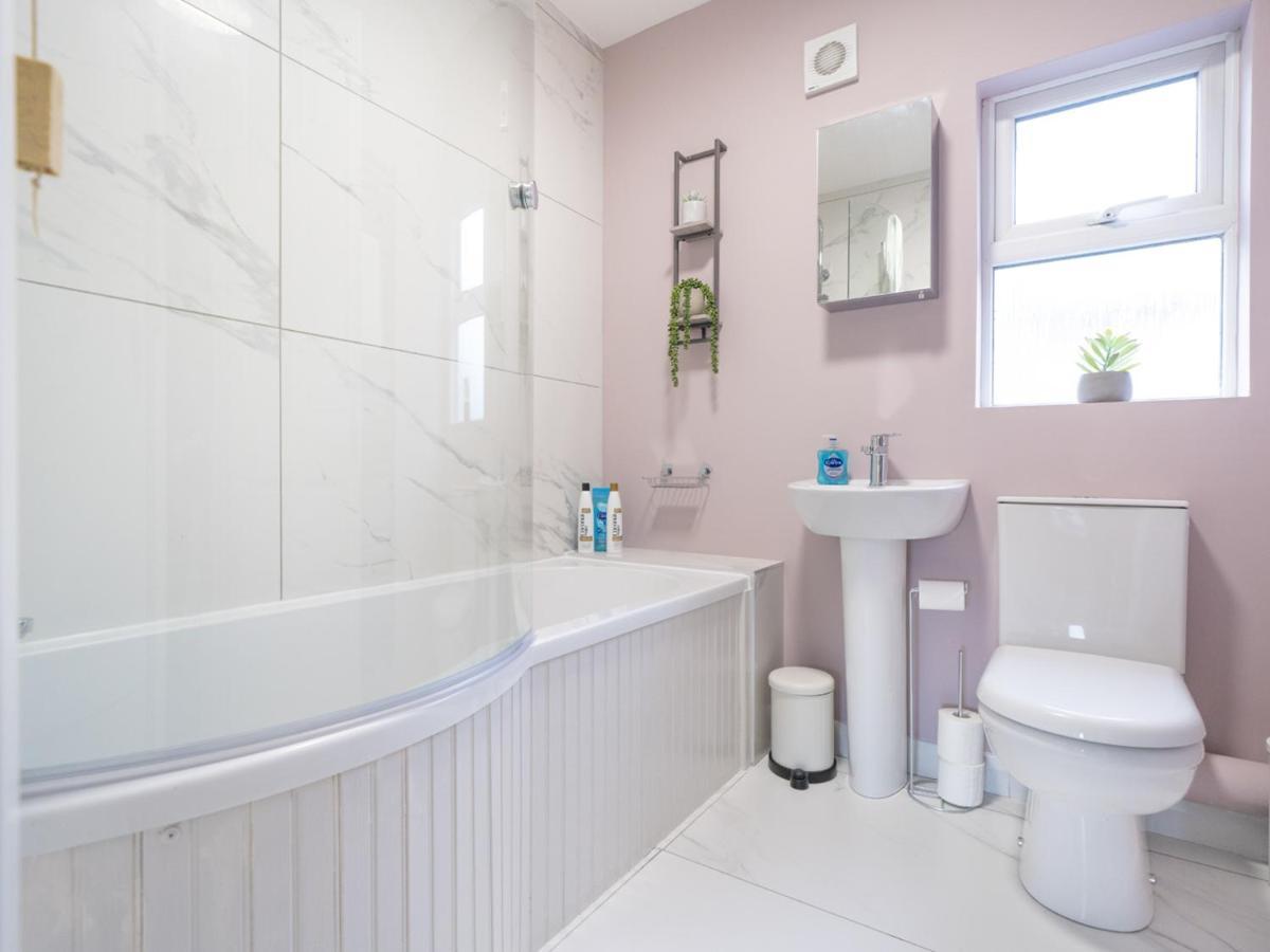 Pass The Keys 58 Lw Ave Stunning 2Br Terrace Top Location Lots Nearby Belfast Kültér fotó